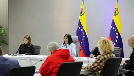 Delcy Rodríguez se reunió con sindicatos y empresarios para avanzar en consensos laborales 2 Rodríguez