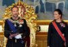 El rey Haakon VIII juró lealtad a la Constitución ante el Parlamento noruego 5 Rey