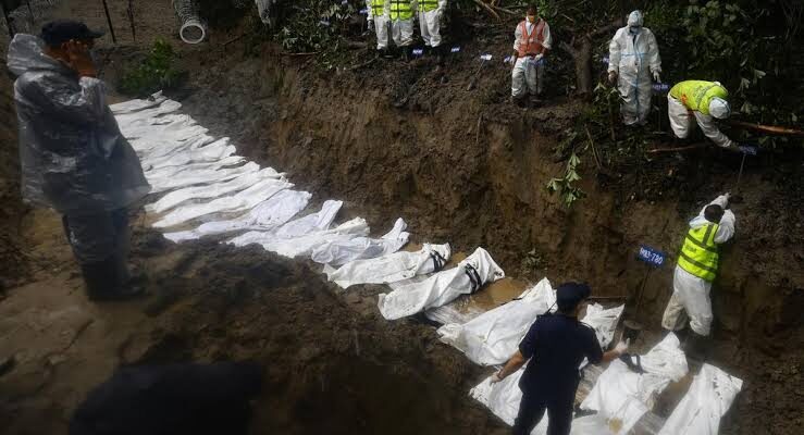 Nepal elevó a 1.355 los muertos y mantiene en casi 5.000 los desaparecidos tras la riada 1 Nepal