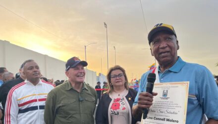 Alcaldía de Maracaibo honra a Lino Connell con orden San Sebastián y la Av 24 con su nombre 2 Connell