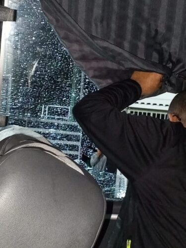 Le cayeron a pedradas a un autobús en la ruta Maracaibo-Caracas pa´ atracarlo 2 WhatsApp Image 2026 09 13 at 11.22.08 AM 2 375x500 1