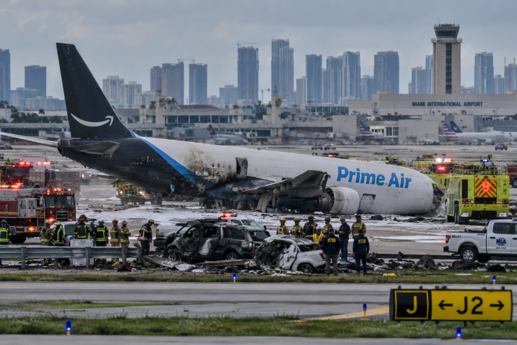Al menos cinco fallecidos dejó accidente de avión de Amazon en el Aeropuerto de Miami 2 amazon tragedia