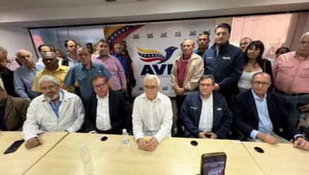 Presentaron una nueva alianza política en la oposición que surge del resentimiento por el sectarismo opositor en la mesa de negociación 2 Alianza