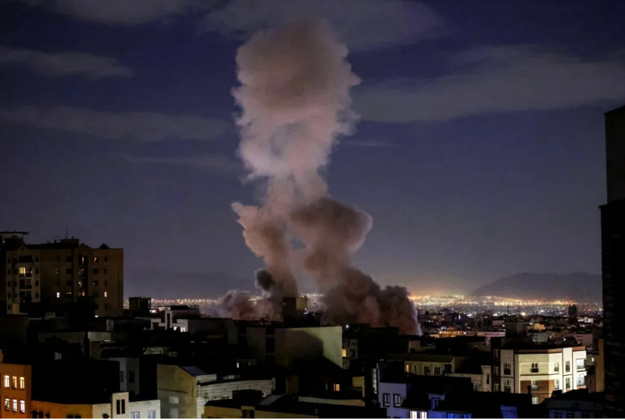 «El mundo quedará asombrado»: los comandantes de Irán se preparan para prolongar la guerra 2 Ataque a Teheran