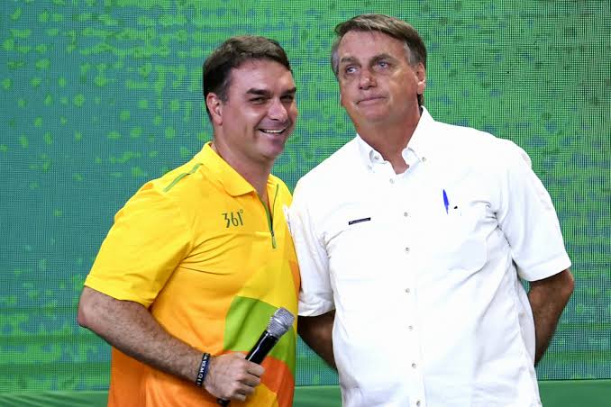 Veamos quién es Flávio Bolsonaro, el que podría ser el próximo presidente de Brasil 2 Bolsonaro2