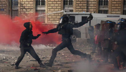 Francia reconoce que ha perdido el control de las protestas (Hay videos) 2 Paris