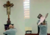 Otra cruz le cayó encima a otro sacerdote... esta vez en Colombia (Hay video) 5 sacerdote