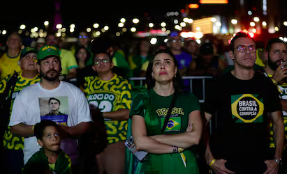 Partido de Flavio Bolsonaro ya reconoció la derrota. Él no 2 Flavio Bolsonaro