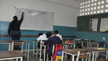 Fallas eléctricas afectan el inicio del año escolar en Venezuela 2 Fallas