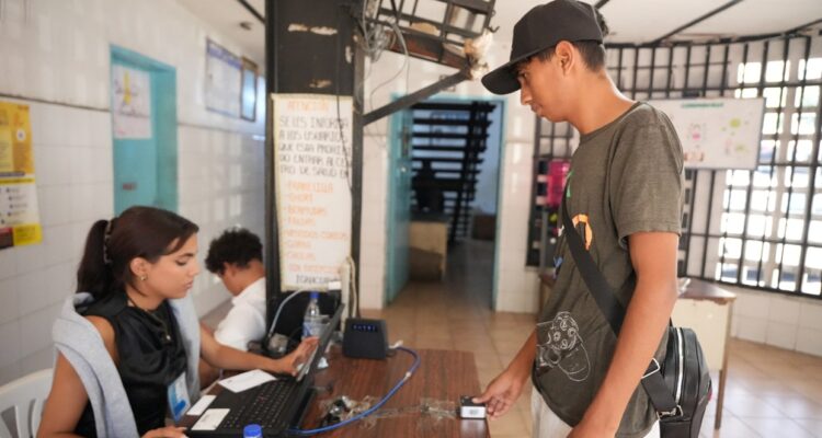 Ministro de la Comuna calificó como «exitosa» la Consulta Popular del domingo 1 Consulta