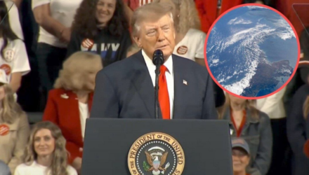 Donald Trump no cesa en sus ocurrencias y ahora sugiere «rebautizar» a un océano con su apellido 3 Trump