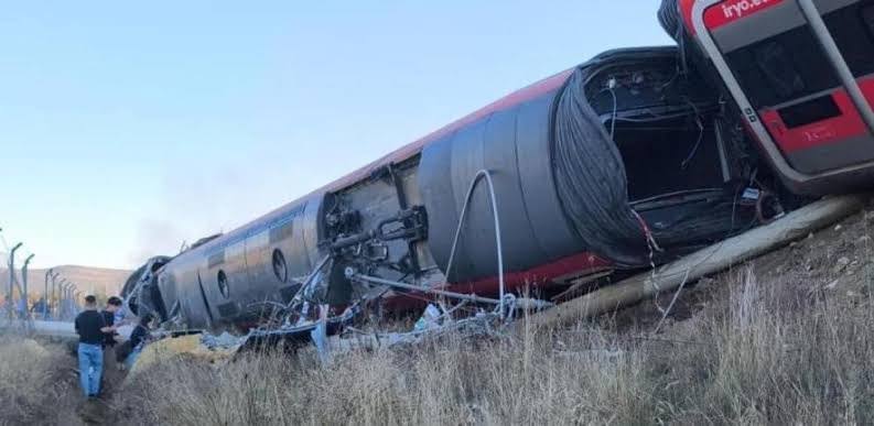 Subió a 74 los fallecidos por el accidente de trenes en España 2 Espana tren