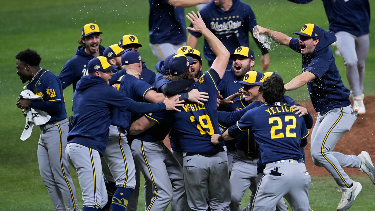 Milwaukee Brewers se llevaron la copa de campeones en la MLB 2 Milwaukee Brewers2