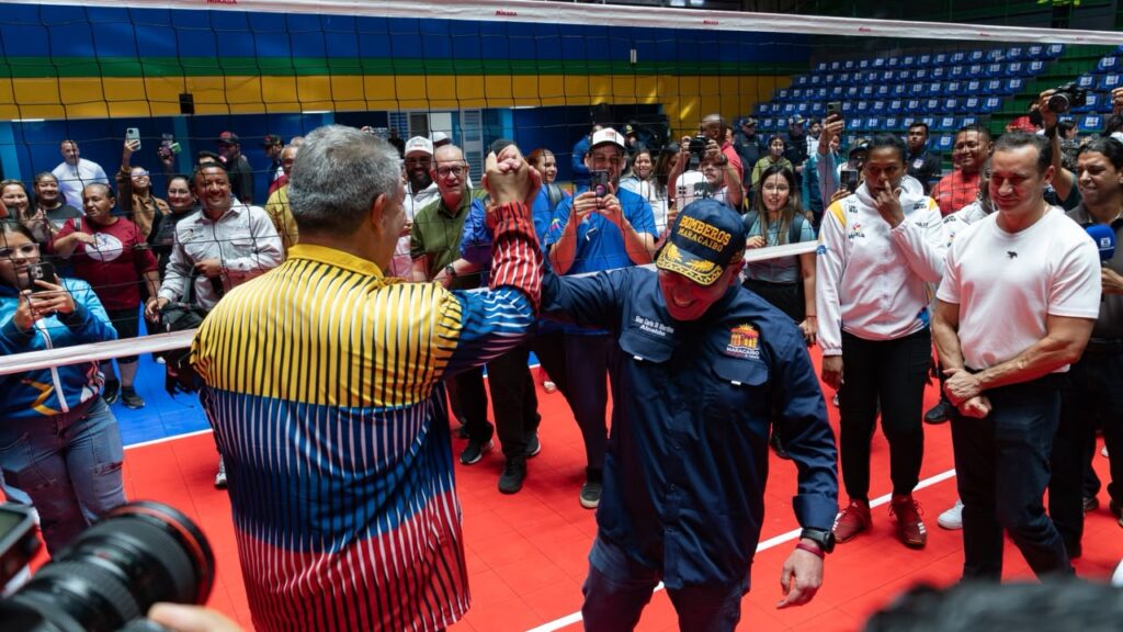 Alcalde Di Martino acompañó al Gobernador Caldera en la reinauguración del gimnasio Belisario Aponte 4 PHOTO 2026 10 07 07 36 00