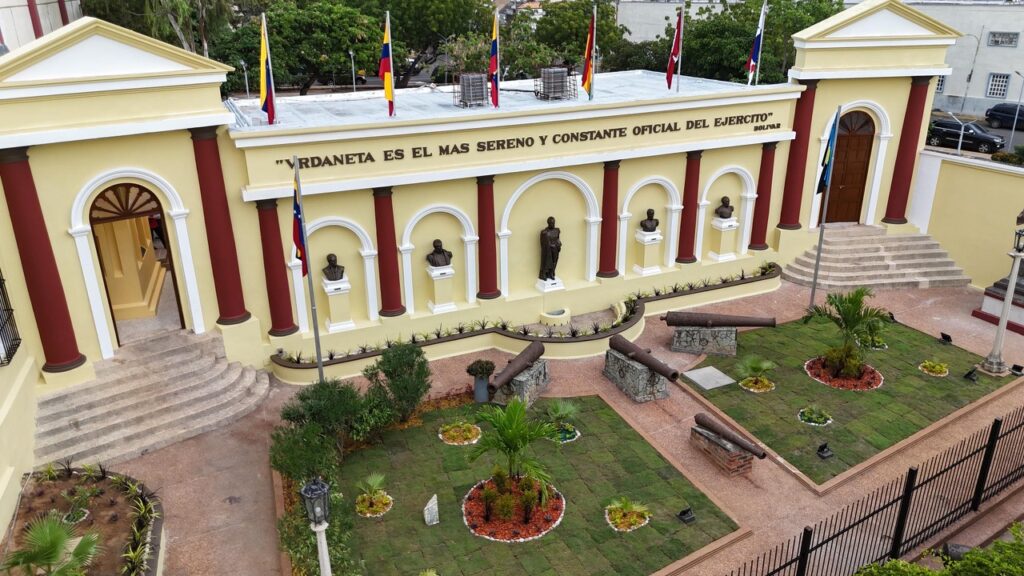 Gobernador Luis Caldera rindió honores al GJ Rafael Urdaneta con la reapertura de su museo histórico 3 PHOTO 2026 10 24 23 37 32