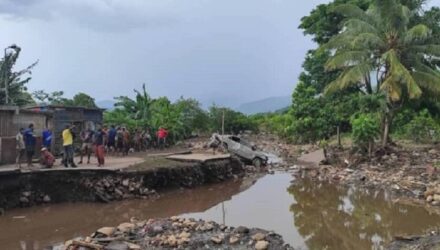 Sucre: desbordamiento del río Manzanares causó daños en el municipio Montes 2 Río