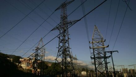 Recuperación del sistema eléctrico venezolano requerirá hasta 40.000 millones de dólares y una década de ejecución, estimó la Aviem 1 Sistema