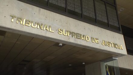 Tribunal