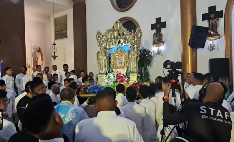 Cabimas celebra este 7 de octubre el Día de Nuestra Señora del Rosario 2 Virgen