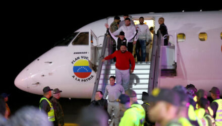 Llegaron al país dos nuevos vuelos con 380 migrantes repatriados desde EE. UU. 2 Vuelo