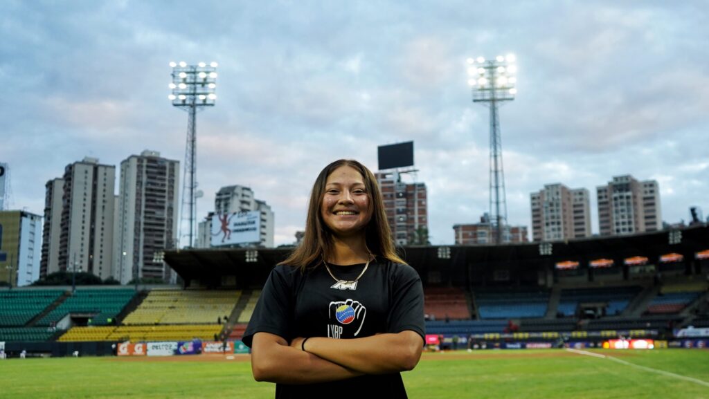 Wanda Rodríguez se convirtió en la primera mujer umpire principal en la LVBP 2 Wanda Radriguez