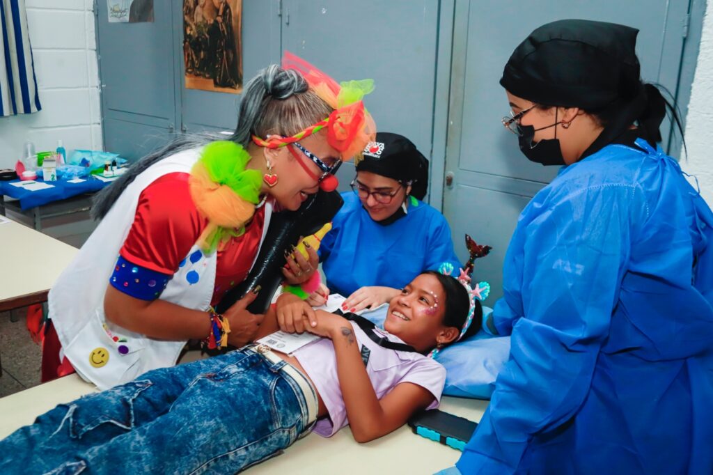 «Cuidando Sonrisas 2026» llevó salud y alegría a cientos de niños en Maracaibo 3 WhatsApp Image 2026 10 06 at 1.14.32 PM 2