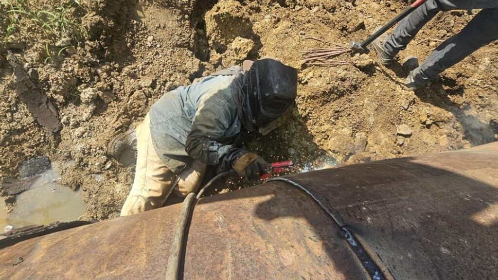 MinAguas realizó mantenimiento correctivo en tubería de agua potable en Zulia 2 WhatsApp Image 2026 10 08 at 10.55.45 AM